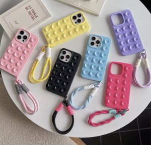 Etui z przyssawkami i smyczką Iphone 11