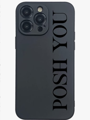 czarne etui z nadrukiem