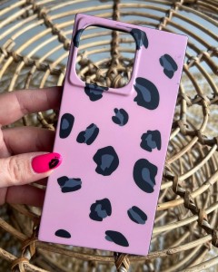 etui geometryczne różowa pantera iphone 14 pro