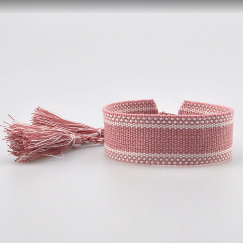 bransoletka na rękę z haftem brudny róż