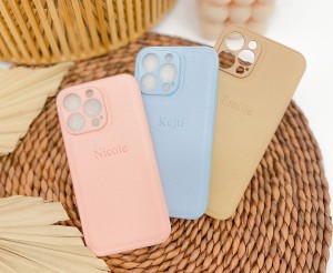 Etui z tłoczeniem Iphone 13