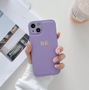 lawendowe etui Iphone 14