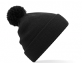 czapka czarna z pomponem