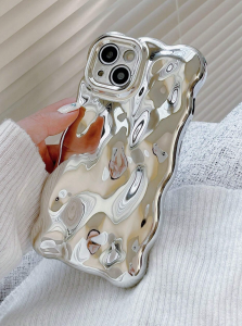 srebrne pofalowane etui Iphone 13 pro max