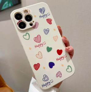 beżowe etui kolorowe serca Iphone 12