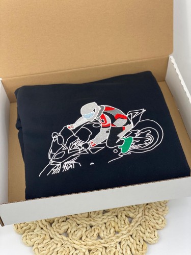 bluza dla motocyklisty ze ścigaczem